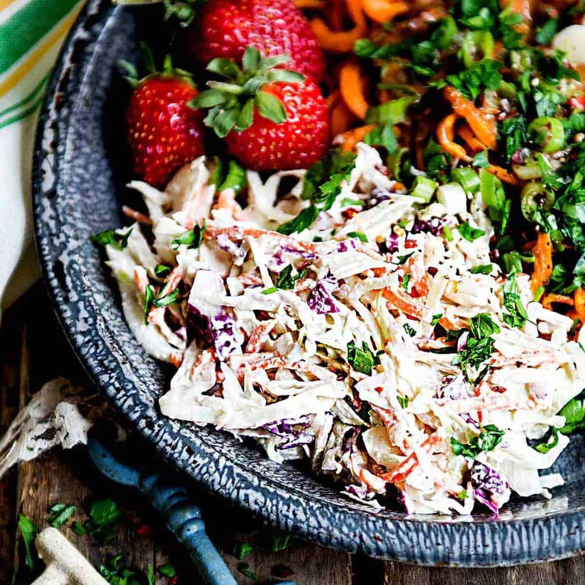 Homemade vegan coleslaw recipe